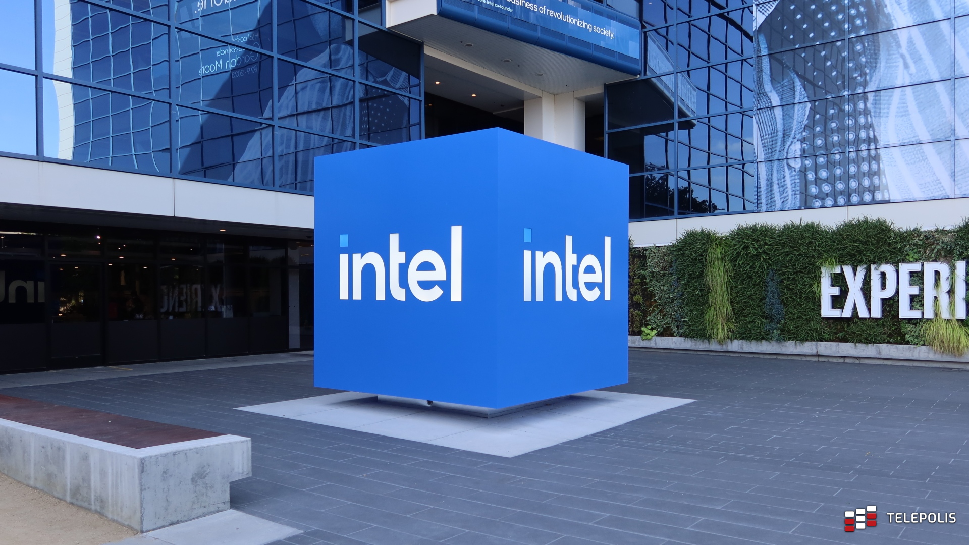 Podział Intela nadal jest możliwy. W tle AMD oraz NVIDIA